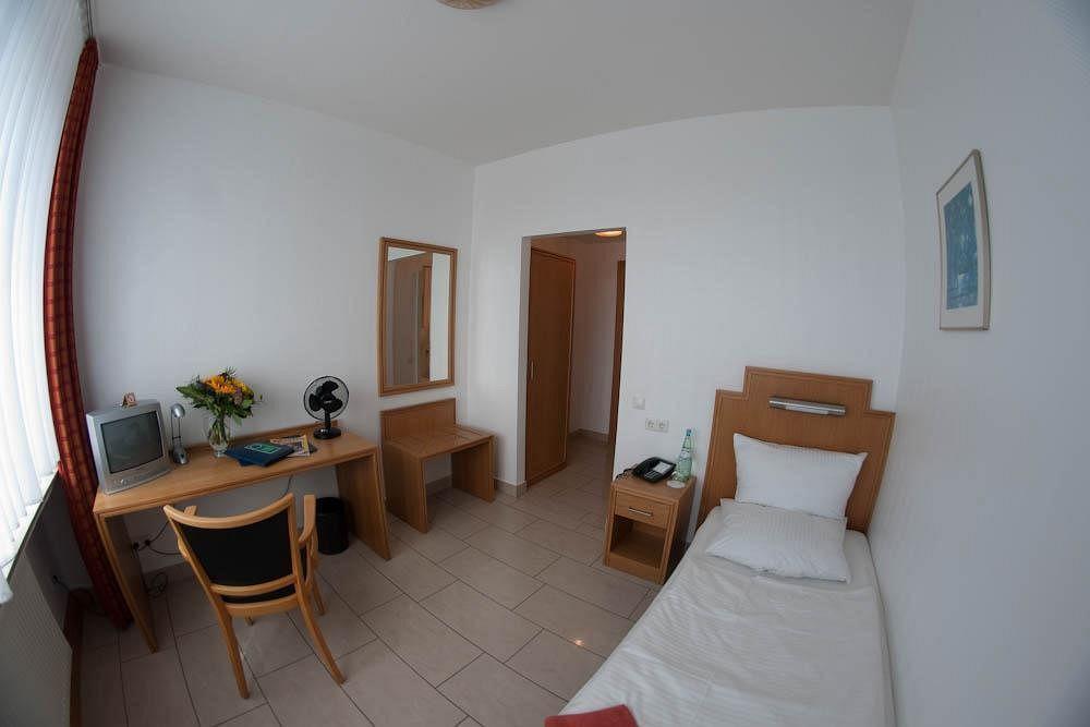 Hotel Conti Am Hauptbahnhof Münster Kültér fotó