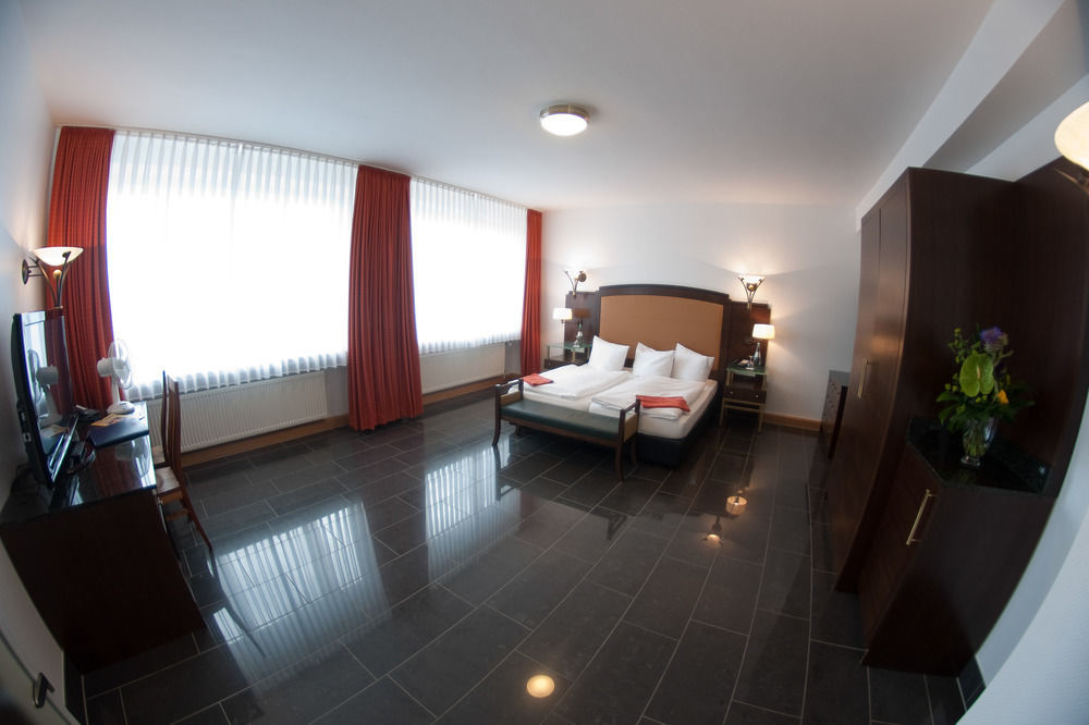 Hotel Conti Am Hauptbahnhof Münster Kültér fotó
